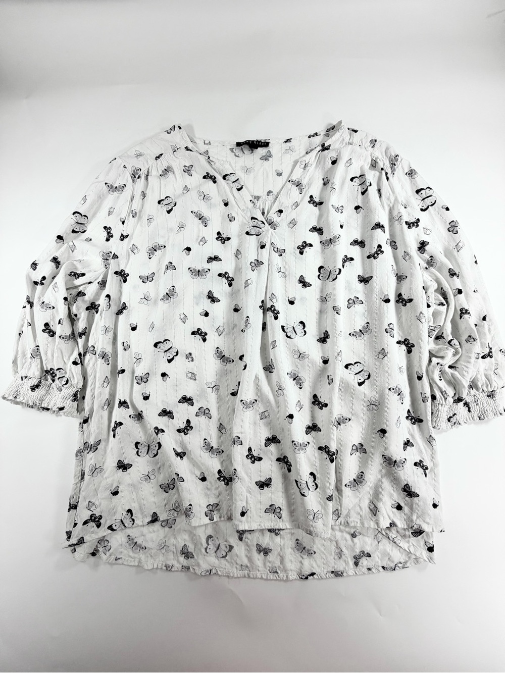 Como Black Woman 3X Butterfly Print Peasant Blouse White Black Shimmer‎